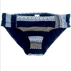 Time & Tru Black Bikini Bottoms w/ Tribal Print